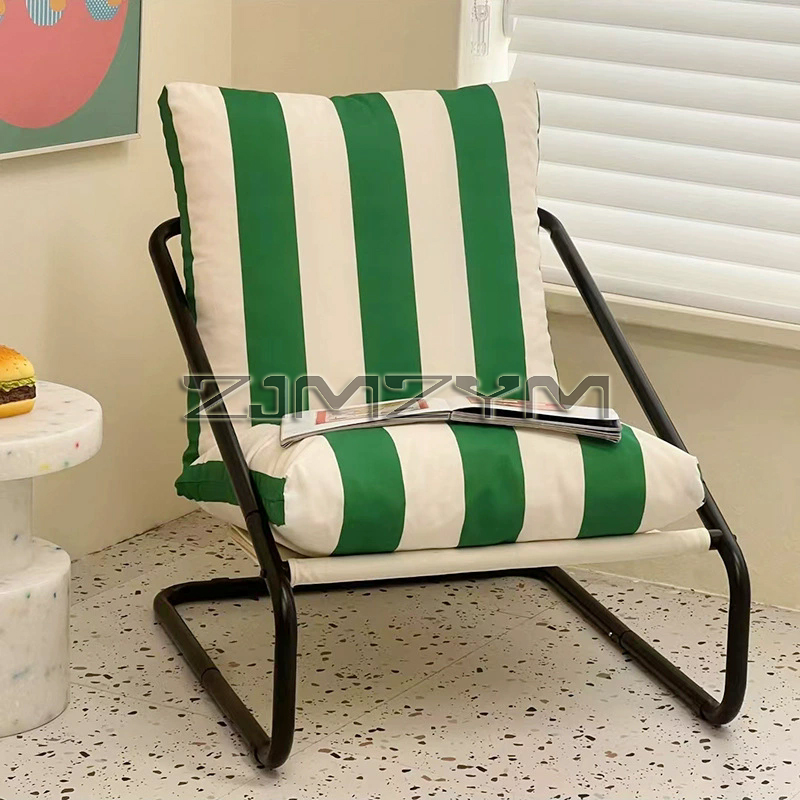 Minimalistische metalen stoele - Outdoor Furniture Green recensie en prijs